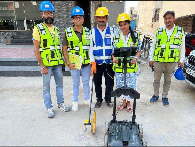 Optical fibre cable blowing and splicing works by Mezux Touch